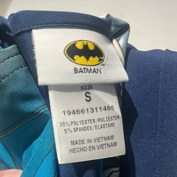 Batman Cherokee Scrubs Tooniforms DC Mens V Neck Top Size Small - Picture 7 of 7